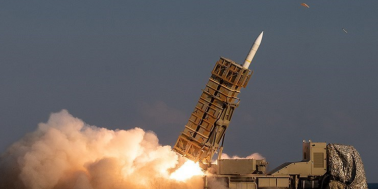 Téhéran dévoile son système de défense aérienne souterrain