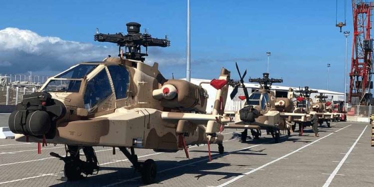Le Maroc renforce sa supériorité aérienne avec un nouveau arrivage d&rsquo;AH-64E Apache