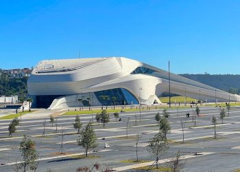 Qui prendra les commandes des nouveaux grands théâtres du Maroc ?