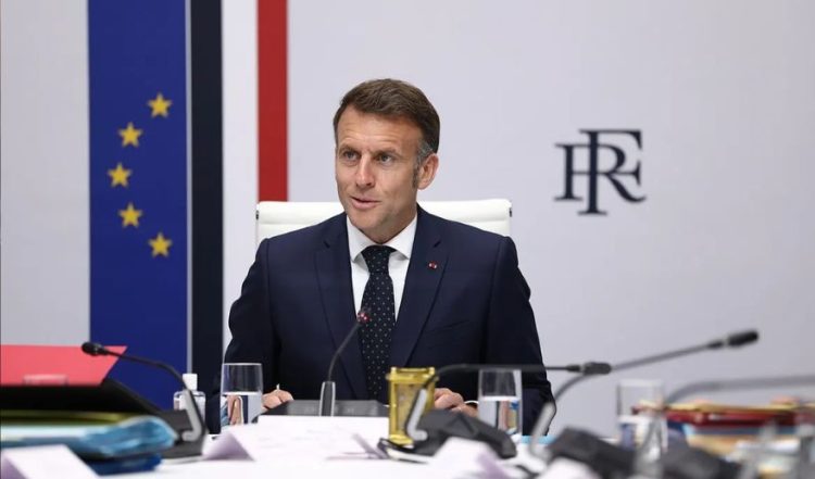 macron - 1