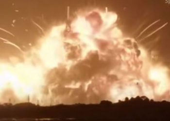 Vidéo: La fusée New Glenn de Blue Origin explose sur son pas de tir en Floride