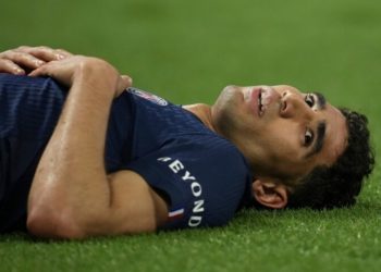 Enrique salue l&rsquo;geste d&rsquo;Hakimi : blessé, il sera présent pour soutenir le PSG face au Bayern
