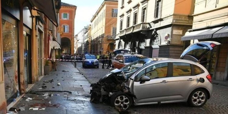 Italie : un jeune Italo-Marocain fonce sur des passants. Plusieurs blessés