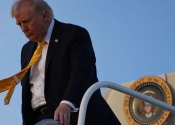 Trump menace d&rsquo;effacer l&rsquo;Iran de la carte s&rsquo;il attaque les navires américains dans le détroit d&rsquo;Ormuz