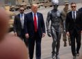 Trump, les aliens et le bouton rouge : quand le président américain déraille sur les réseaux