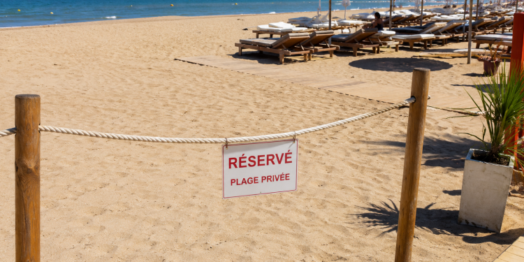 Plages marocaines : après la chasse aux occupations illégales, l’heure du grand ménage a sonné