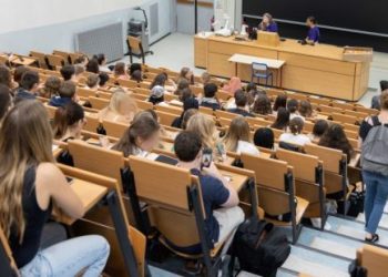 Galères et appauvrissement pour étudier en France
