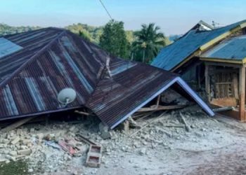 Indonésie : un puissant séisme de magnitude 7,7 frappe Flores et fait 20 morts