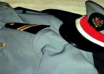 Faux gendarme et vrai escroc: il promettait le mariage pour dépouiller ses victimes