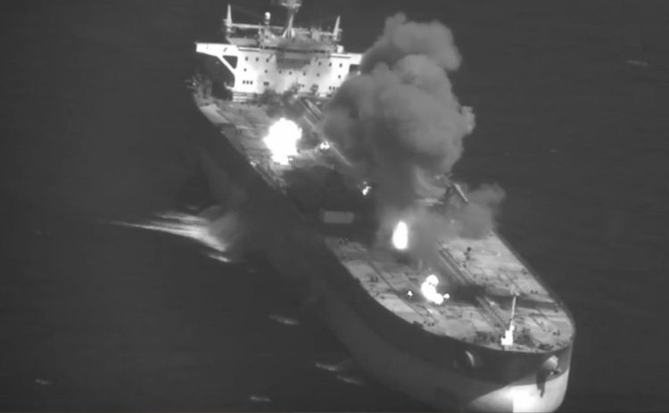 les États-Unis détruisent trois pétroliers iraniens - 1
