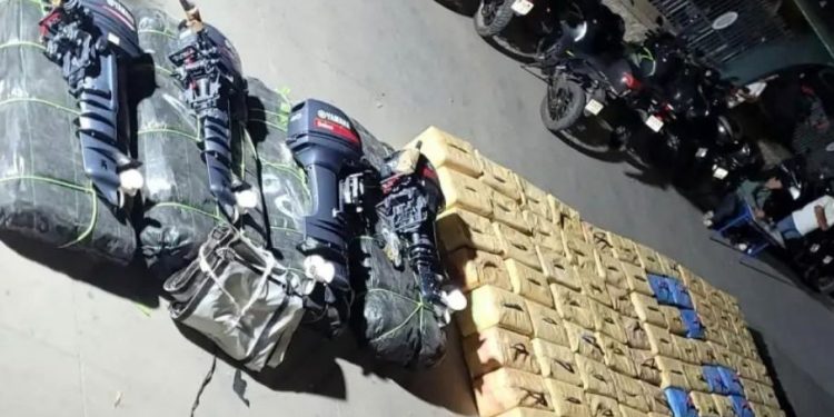 Fès : plus de 4 tonnes de chira saisies, trois suspects arrêtés