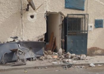 Laâyoune : une course-poursuite entre deux 4×4 finit contre une maison