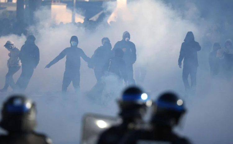 Paris : la police juge la contestation lycéenne hors de contrôle - 1