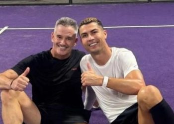 Ronaldo sur un terrain de padel après avoir quitté le Portugal